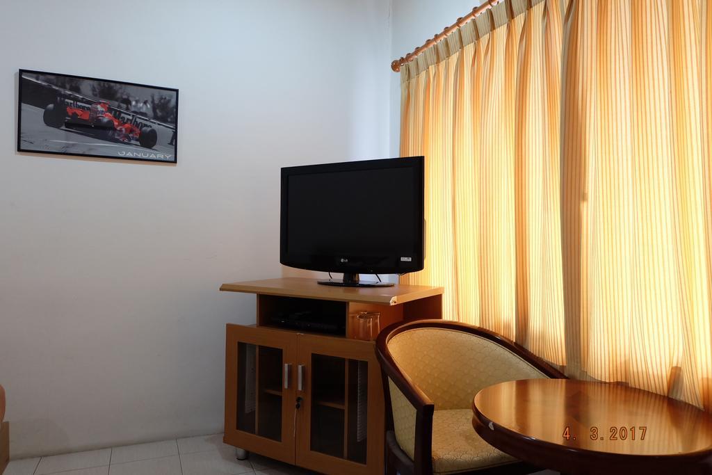 Piccolo Restaurant And Guest House Pattaya Buitenkant foto