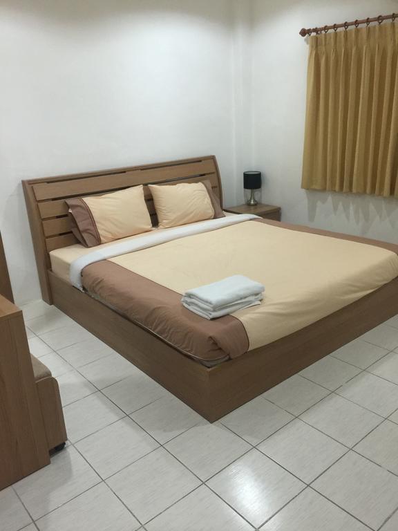 Piccolo Restaurant And Guest House Pattaya Buitenkant foto